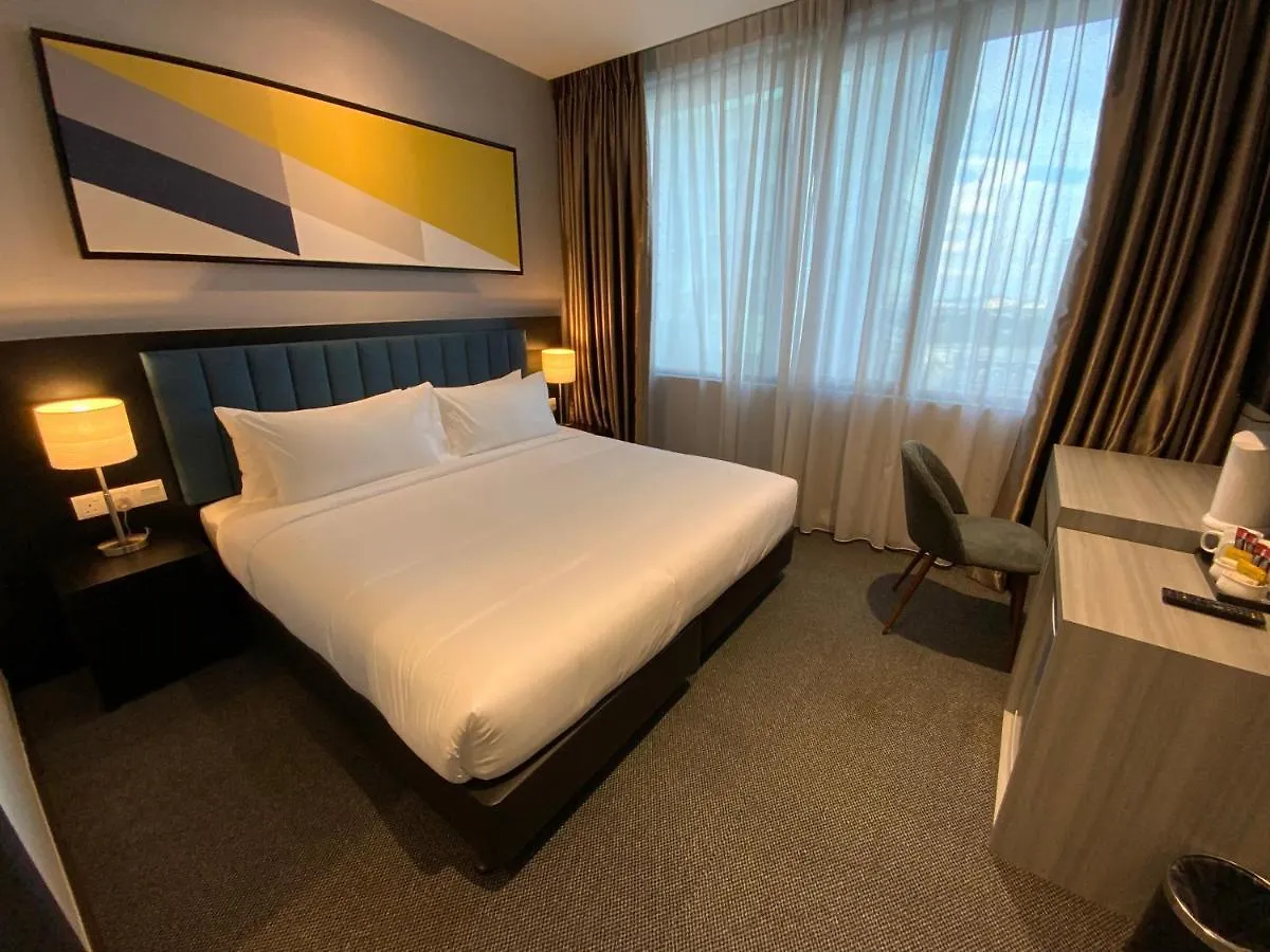 Fives Hotel Johor Bahru City Centre 3*,  マレーシア