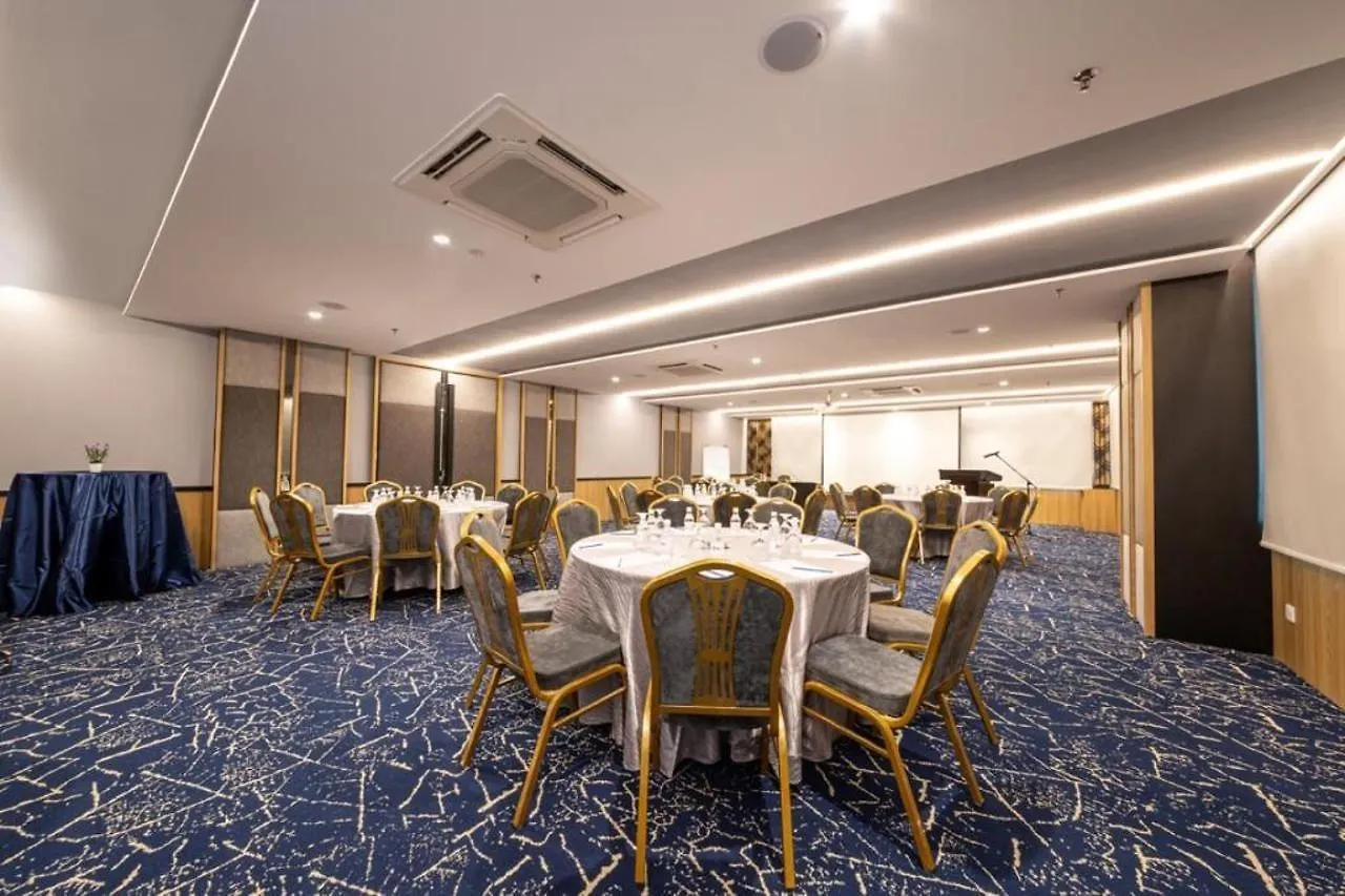 Fives Hotel Johor Bahru City Centre