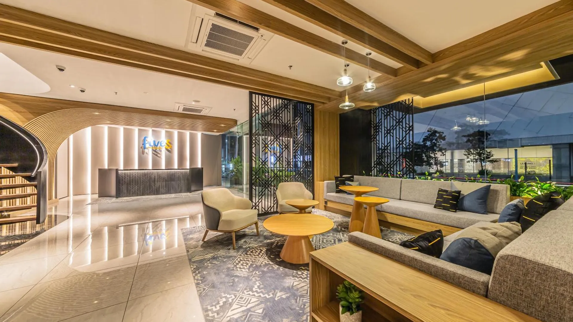 ***  Fives Hotel Johor Bahru City Centre Malaysia