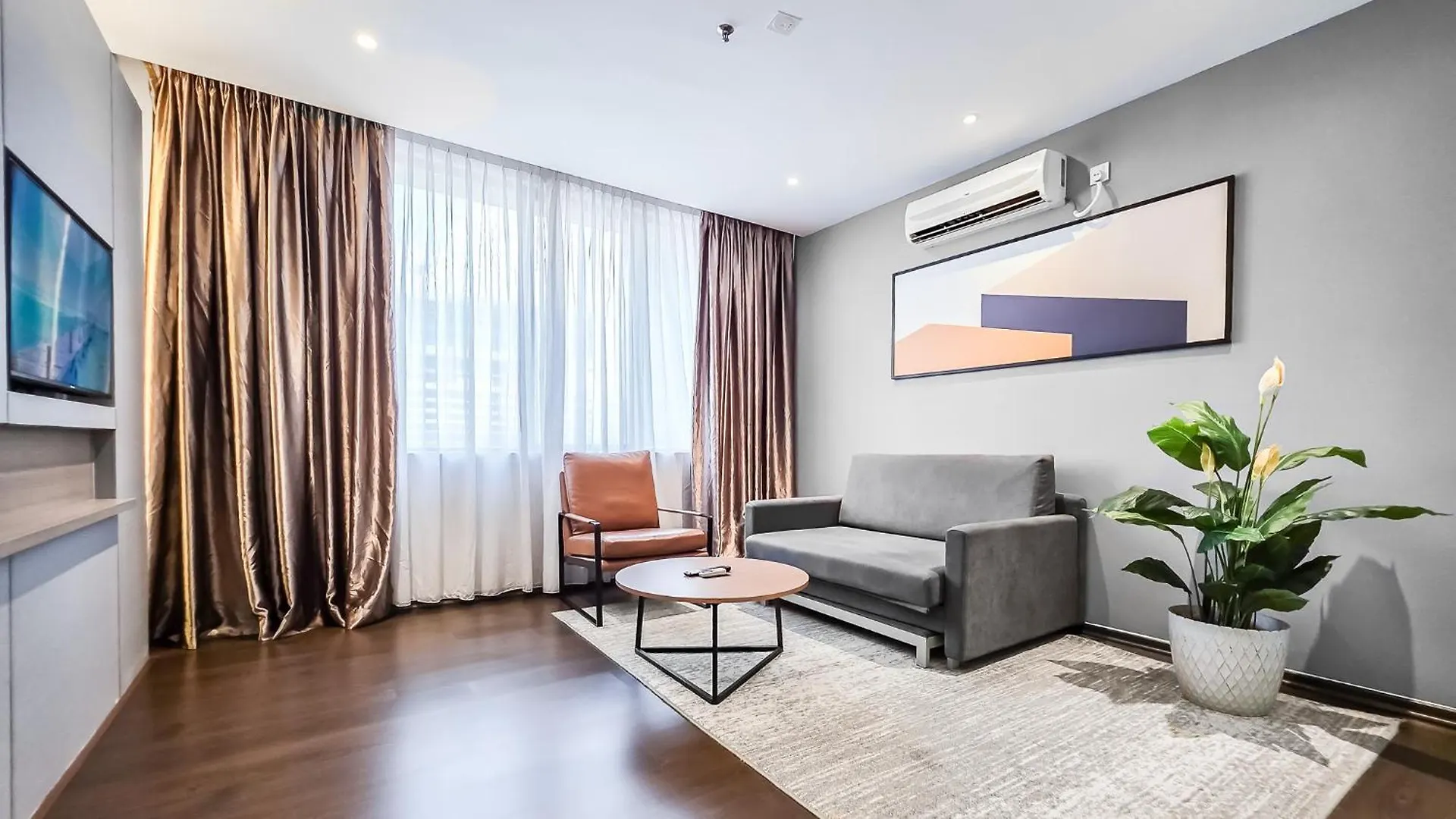 Fives Hotel Johor Bahru City Centre 3*,